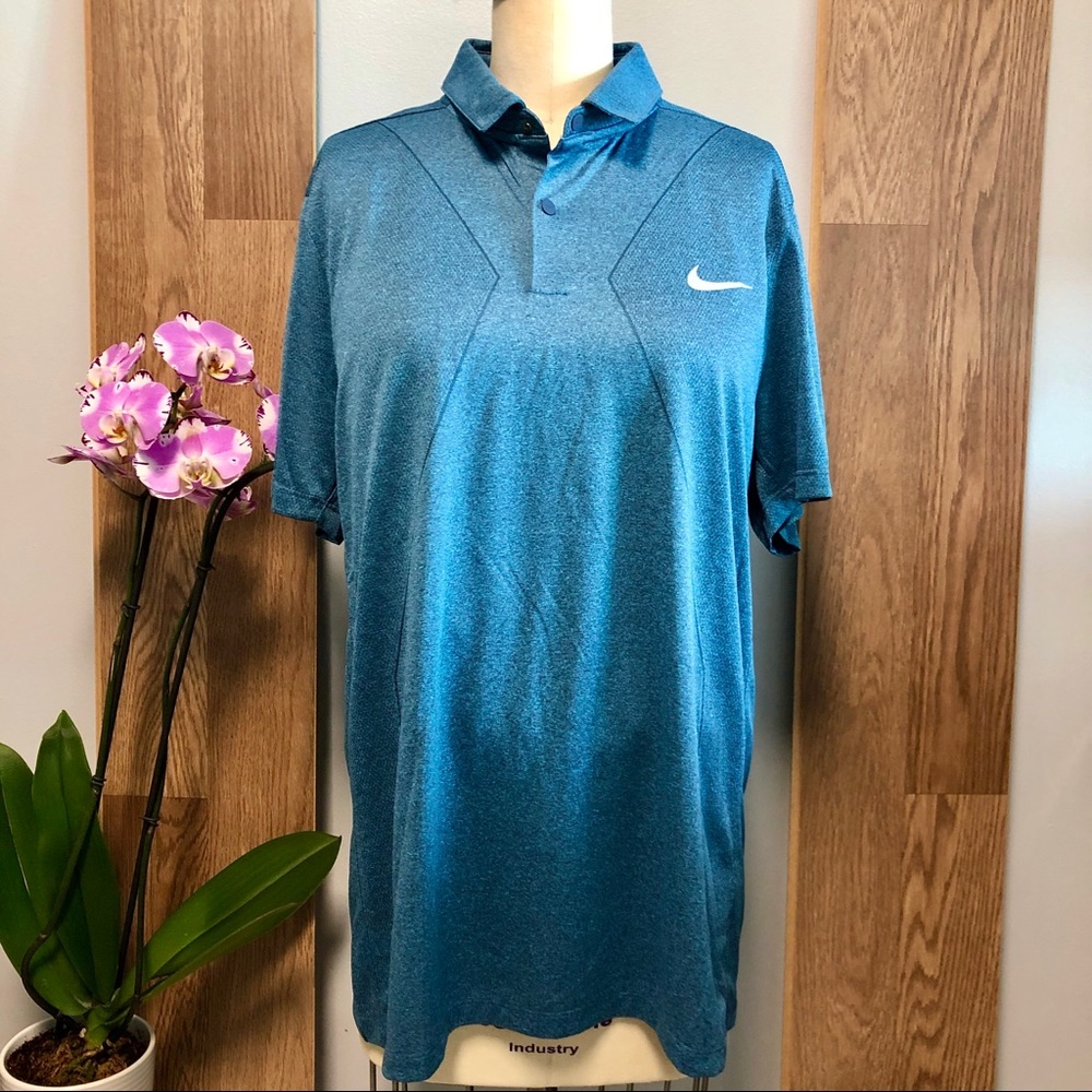 *NWT* Nike Blue Performance Ventilated Polo, Size L